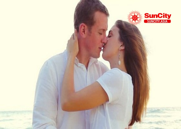 Giải mã giấc mơ thấy hôn nhau
